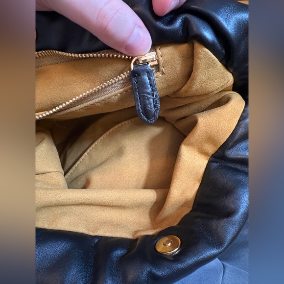 Stella McCartney Vegan Leather Shoulder Bag (black) - Picture 7 of 16